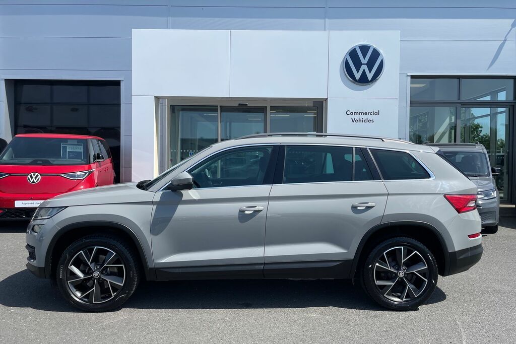 Skoda Kodiaq Automatic White #47