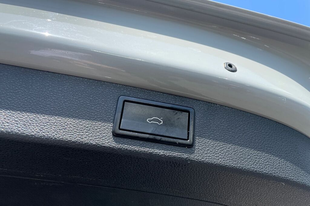 Skoda Kodiaq Automatic White #44