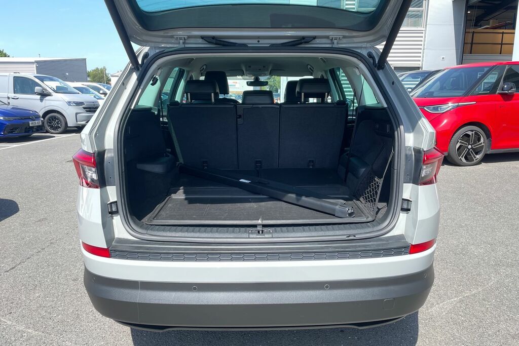 Skoda Kodiaq Automatic White #9