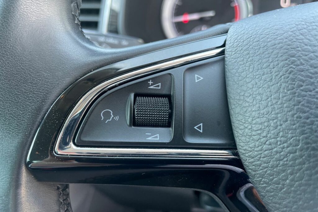 Skoda Kodiaq Automatic White #33