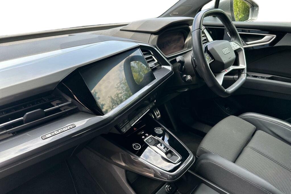 Audi Q4 E Tron Audi Q4 E-tron Q4 S Line 40 E-tron 150,00 Kw Grey #2