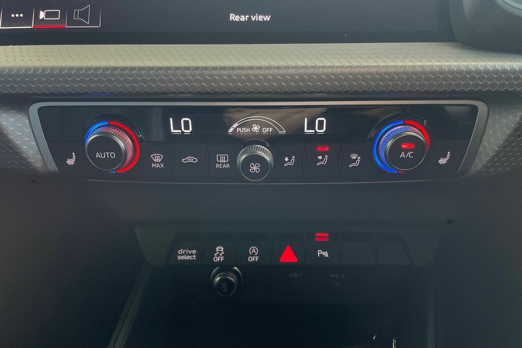 Audi A1 Black Edition 25 Tfsi 95 Ps S Tronic Green #16