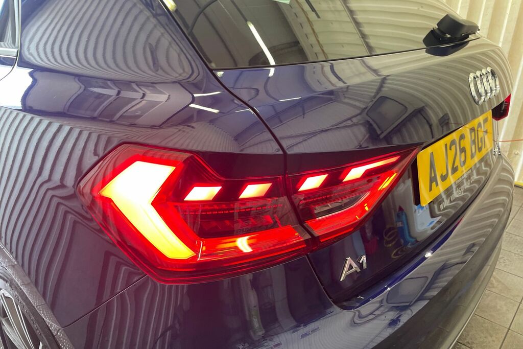 Audi A1 Black Edition 25 Tfsi 95 Ps S Tronic Green #29