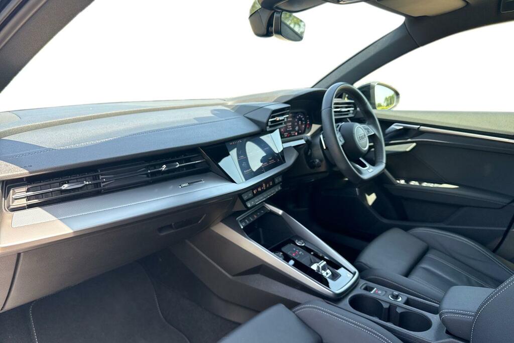 Audi A3 Audi A3 Sportback Black Edition 35 Tfsi 150 Ps S T KS24JNX Black #2