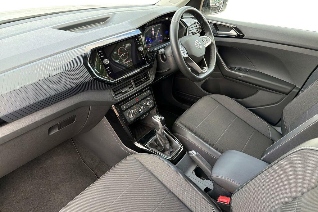 Volkswagen T-Cross Volkswagen T-cross Estate 1.0 Tsi Black Edition White #2