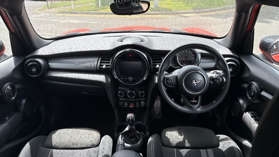 Mini Hatch 5-Door Hatch Cooper Sport EO69BWW Orange #4