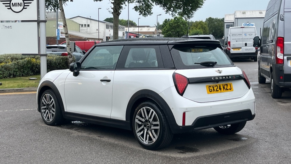 Mini Hatch Cooper S GX24KZJ White #2