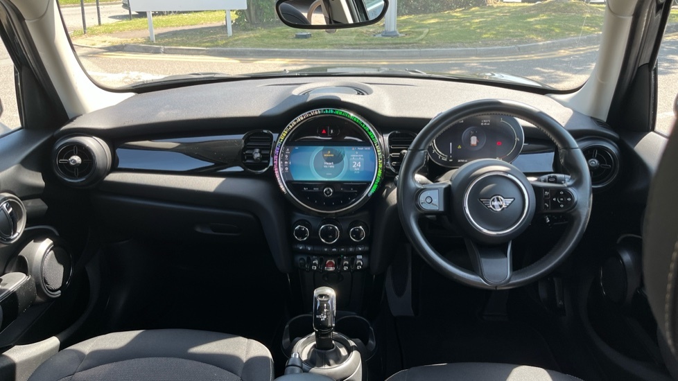 Mini Hatch 5-Door Hatch Cooper Classic Black #4