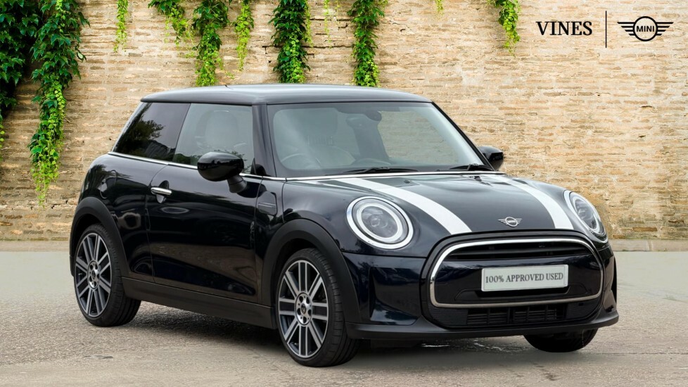 Mini Hatch 3-Door Hatch Cooper Exclusive Black