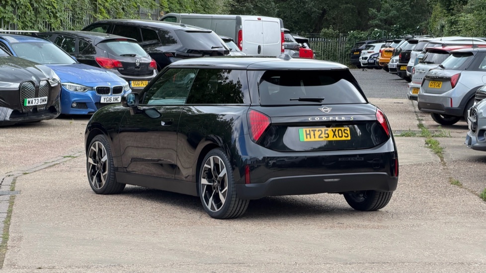 Mini Hatch Cooper Se HT25XOS Black #2