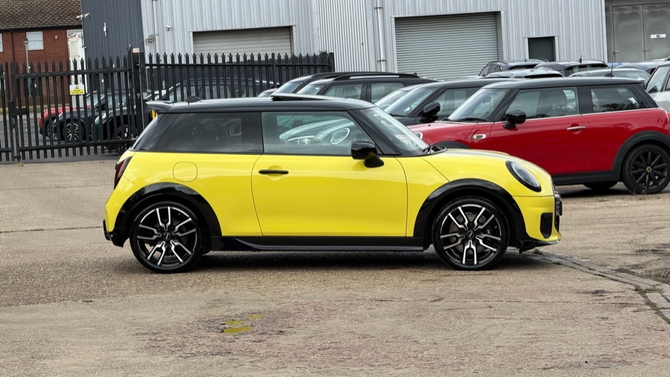 Mini Hatch Cooper S HX75GGE Yellow #3