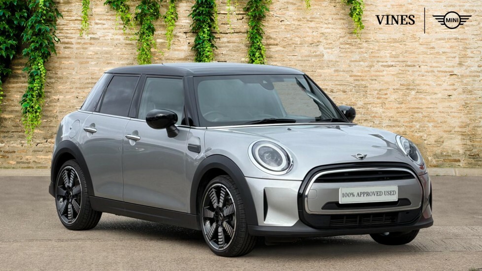 Mini Hatch 5-Door Hatch Cooper Exclusive Silver