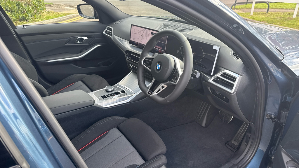 BMW 3 Series 320I M Sport Touring GV75YVA #6
