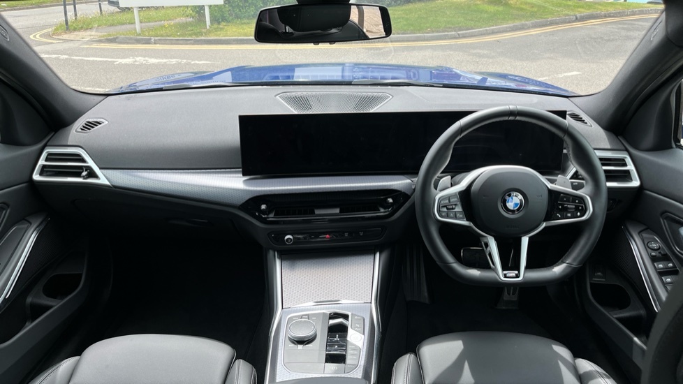 BMW 3 Series 320I M Sport Saloon GV75FHM  #4