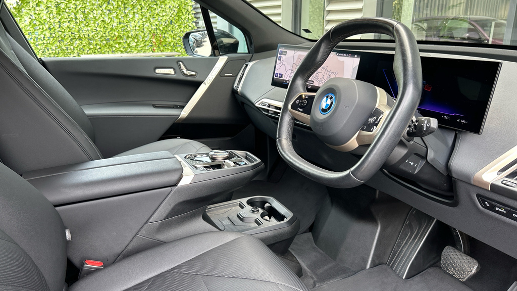 BMW iX Ix Xdrive50 M Sport YA71HGJ Black #6
