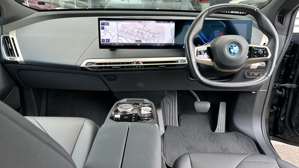 BMW iX Ix Xdrive50 M Sport YA71HGJ Black #4