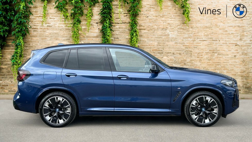 BMW iX3 Suv Black #3