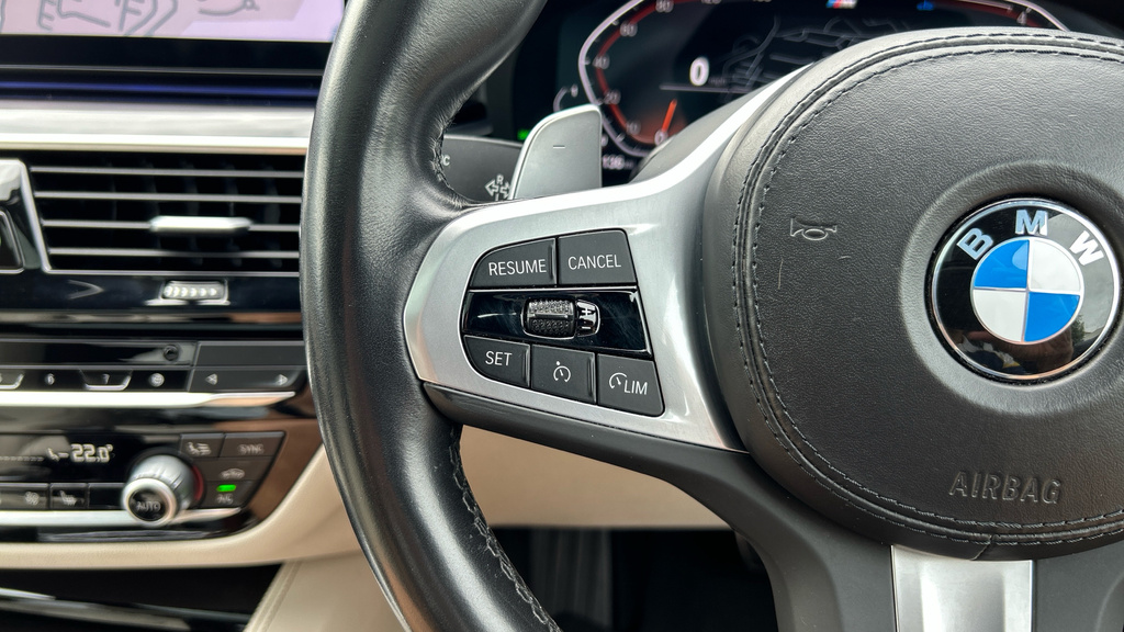 BMW 5 Series M550i Xdrive Blue #17