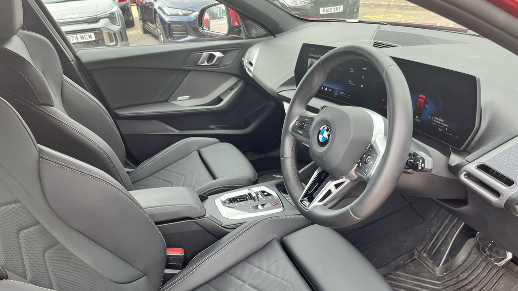 BMW 1 Series 120 M Sport GV75WPU #6