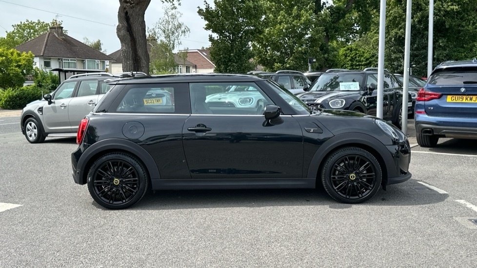 Mini Hatch Level 2 Black #3