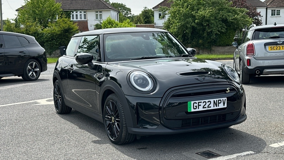 Mini Hatch Level 2 Black