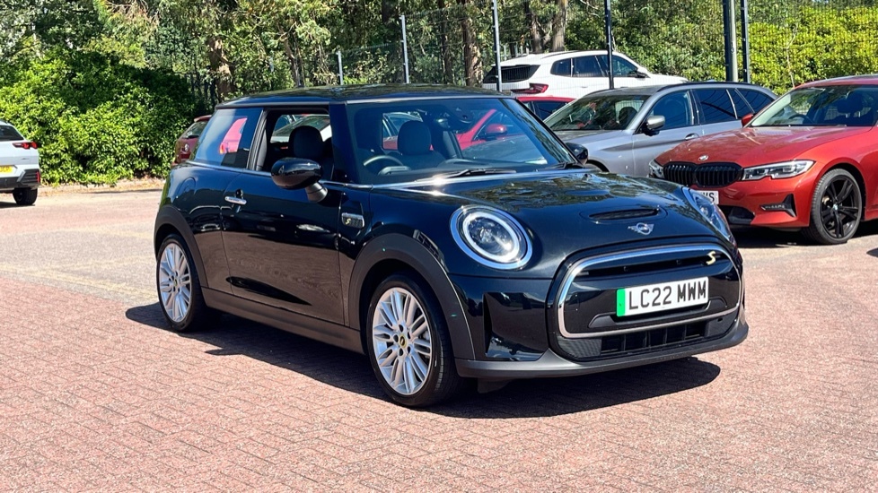 Mini Hatch Level 2 Black