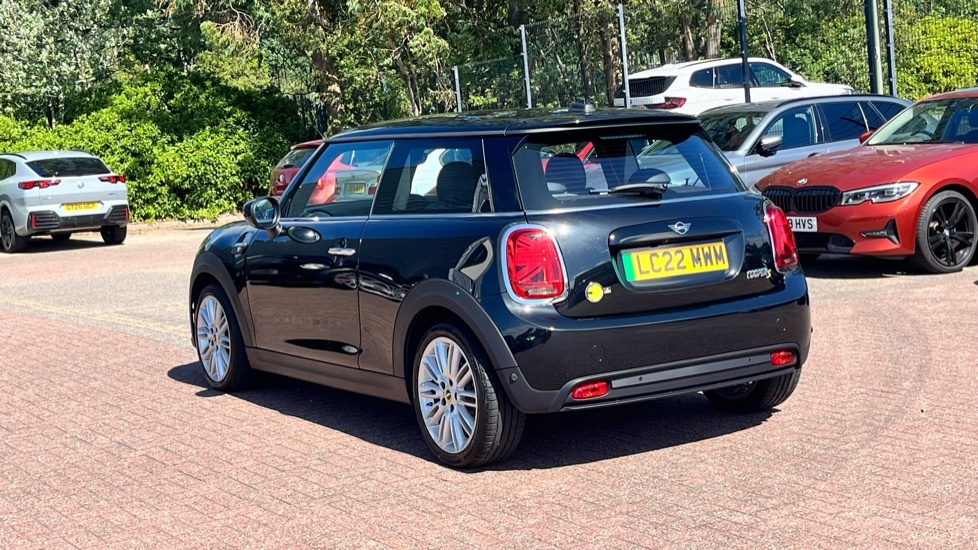 Mini Hatch Level 2 Black #2