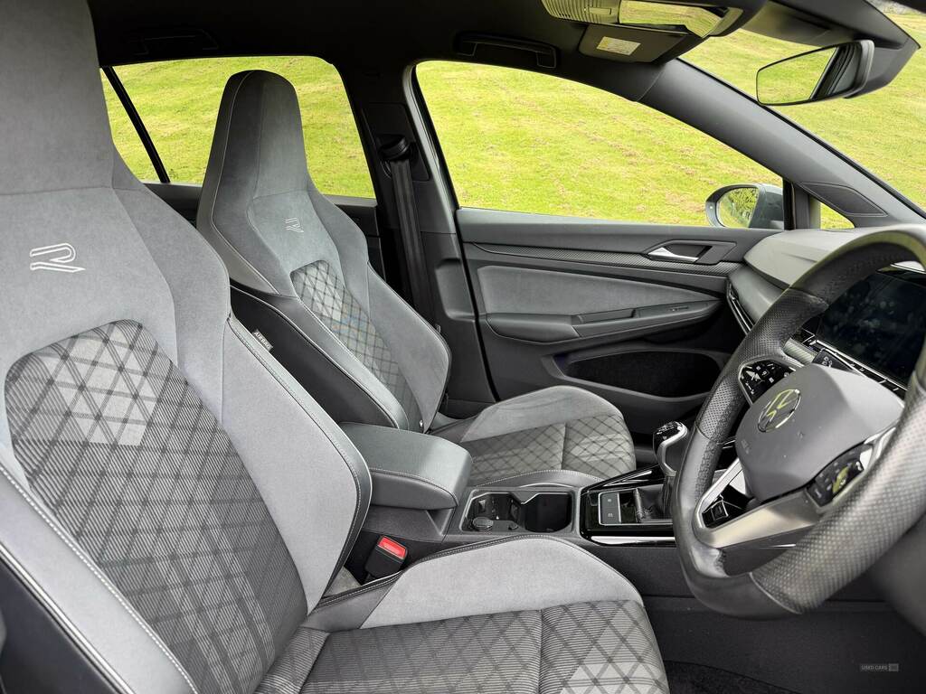 Volkswagen Golf 1.5 Tsi R-line GD73TYG Grey #4