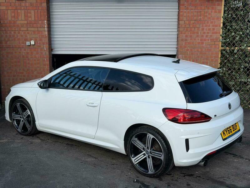 Volkswagen Scirocco 2.0 Tsi Bluemotion Tech White #4