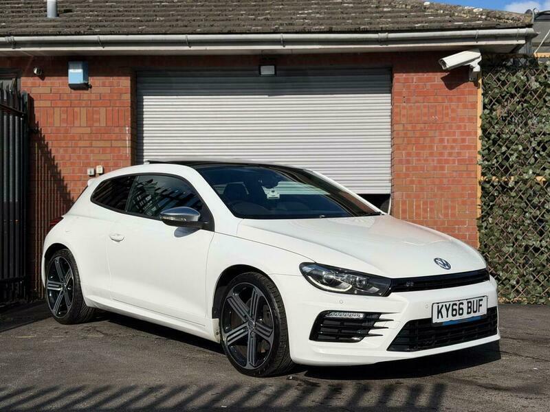 Volkswagen Scirocco 2.0 Tsi Bluemotion Tech White