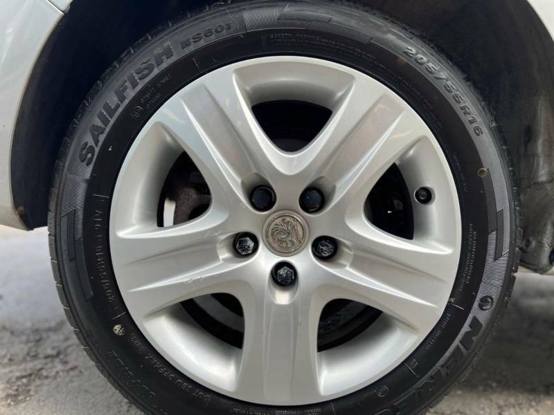 Vauxhall Zafira 1.6I 115 Active Silver #39