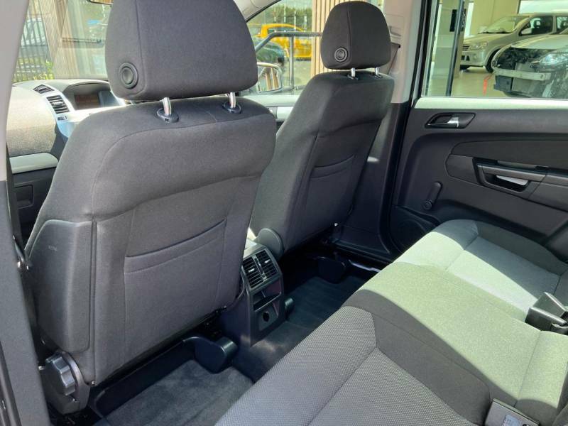 Vauxhall Zafira 1.6I 115 Active Silver #14