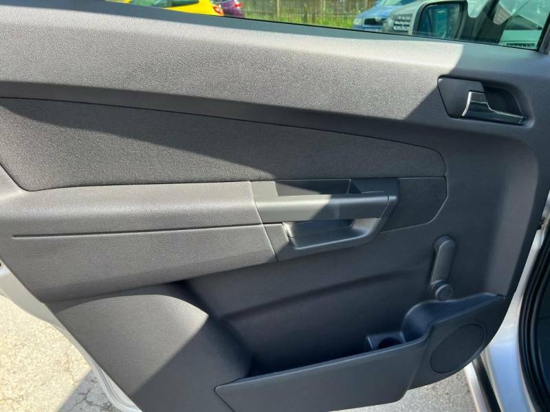 Vauxhall Zafira 1.6I 115 Active Silver #18