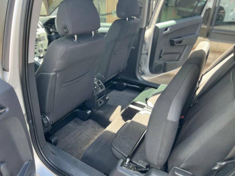 Vauxhall Zafira 1.6I 115 Active Silver #17