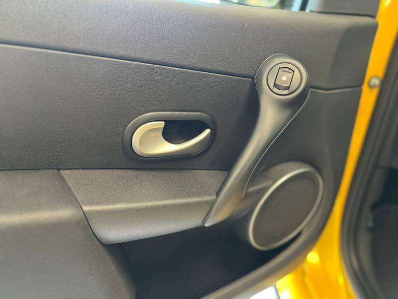 Renault Clio Hatchback 1.2 16V Extreme 200756 Black #38