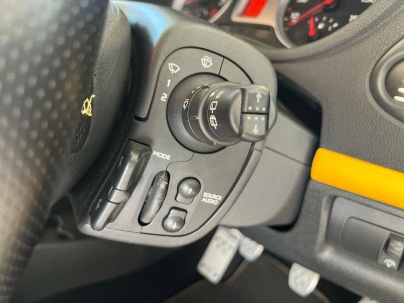Renault Clio Hatchback 1.2 16V Extreme 200756 Black #22