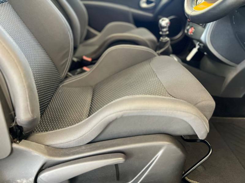 Renault Clio Hatchback 1.2 16V Extreme 200756 Black #10