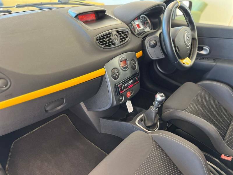 Renault Clio Hatchback 1.2 16V Extreme 200756 Black #37
