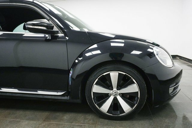 Volkswagen Beetle 2.0 Tdi Sport Euro 5 MA63XMD Black #4