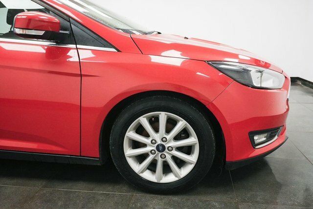 Ford Focus 1.0T Ecoboost Titanium Euro 6 S S EK65RUC Red #4
