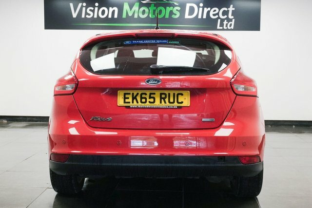 Ford Focus 1.0T Ecoboost Titanium Euro 6 S S EK65RUC Red #2