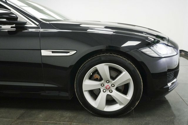 Jaguar XF 2.0I Portfolio Sportbrake Euro 6 S S SN19YNV Black #4