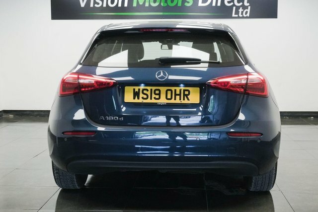 Mercedes-Benz A Class 1.5 A180d Se Executive 7G-dct Euro 6 S S WS19OHR Blue #2