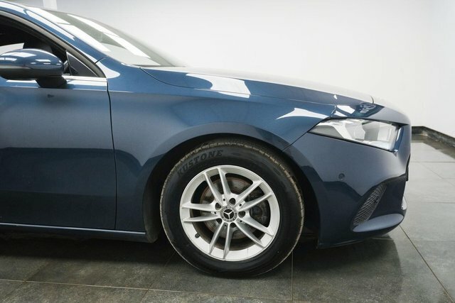 Mercedes-Benz A Class 1.5 A180d Se Executive 7G-dct Euro 6 S S WS19OHR Blue #4