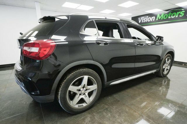 Mercedes-Benz GLA Class 2.1 Gla200d Amg Line Euro 6 S S FH65NMU Black #2