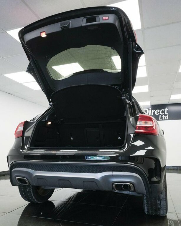 Mercedes-Benz GLA Class 2.1 Gla200d Amg Line Euro 6 S S FH65NMU Black #6