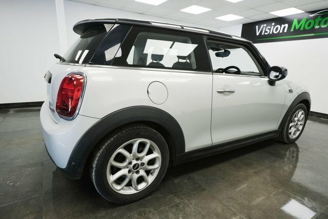 Mini Hatch 1.5 Cooper Classic Euro 6 S S GF70OBN Silver #3