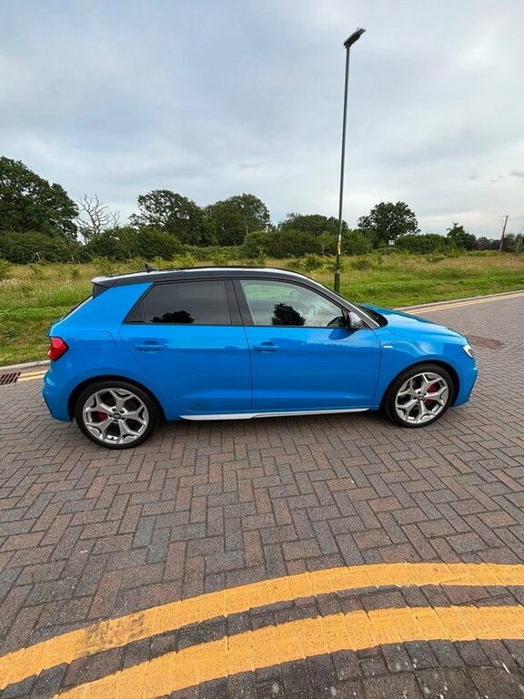 Audi A1 2.0 Tfsi 40 S Line Competition Sportback S Tronic Blue #4