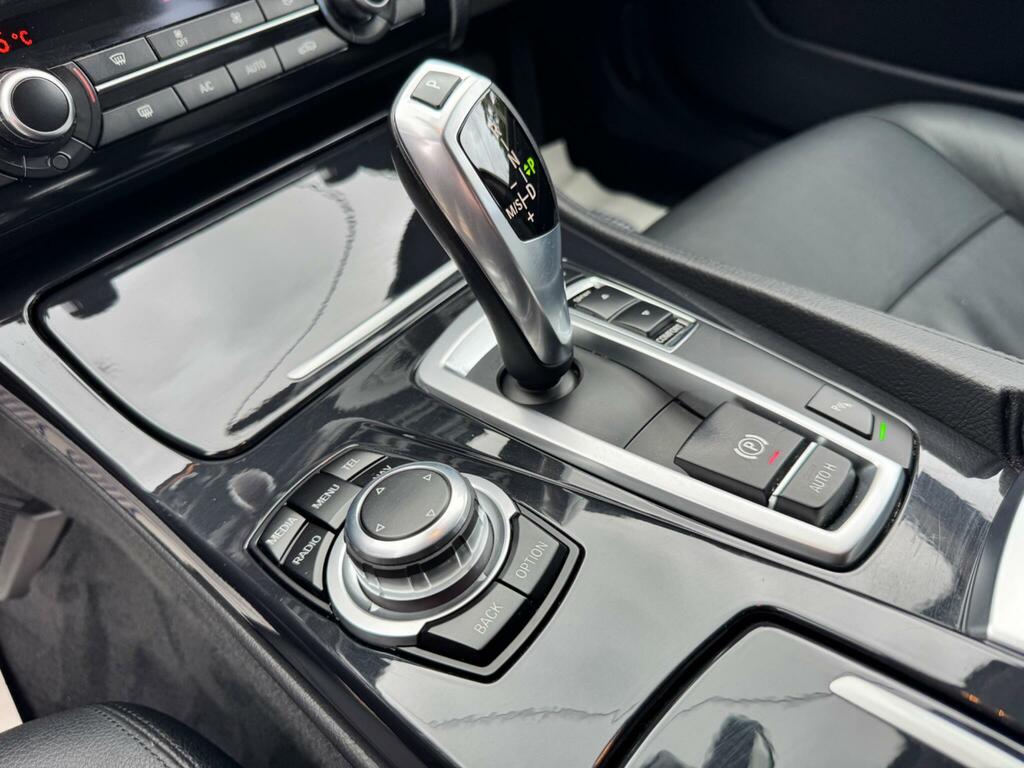 BMW 5 Series M Sport Black #40