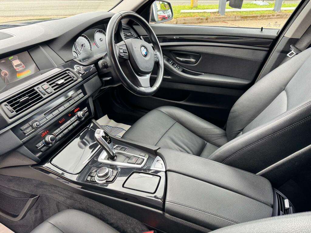 BMW 5 Series M Sport Black #35